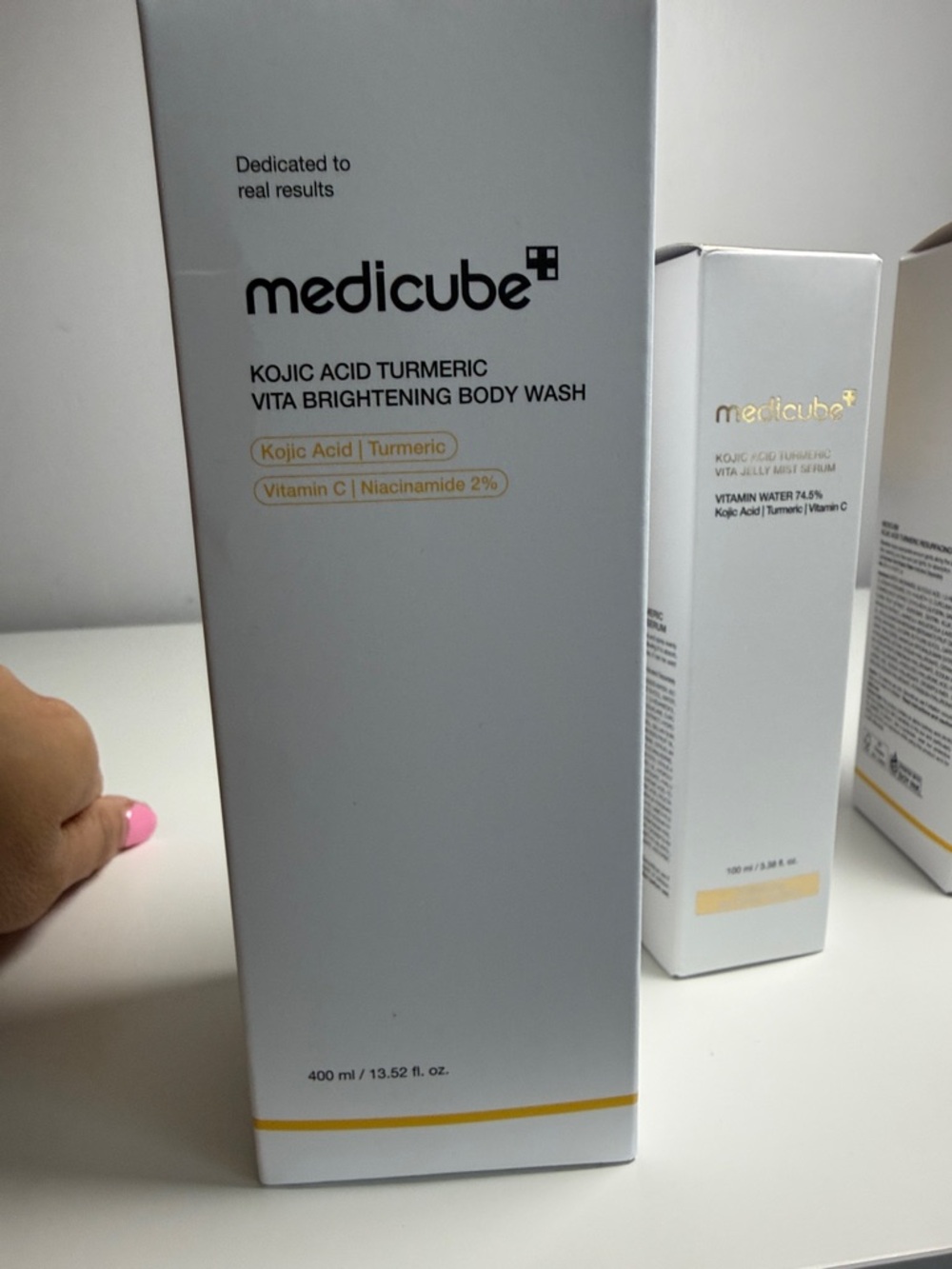 Medicube Kojic Acid Turmeric Skincare Set - Yellow & White - Picture 5 of 5